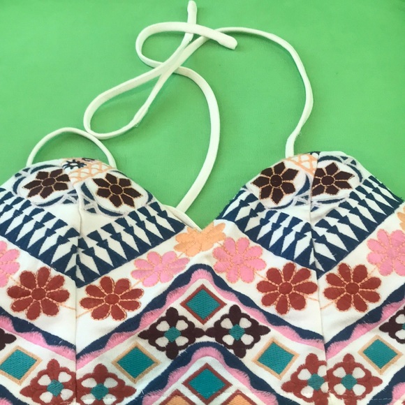 Princess Polly embroidered colorful crop top - Picture 3 of 4